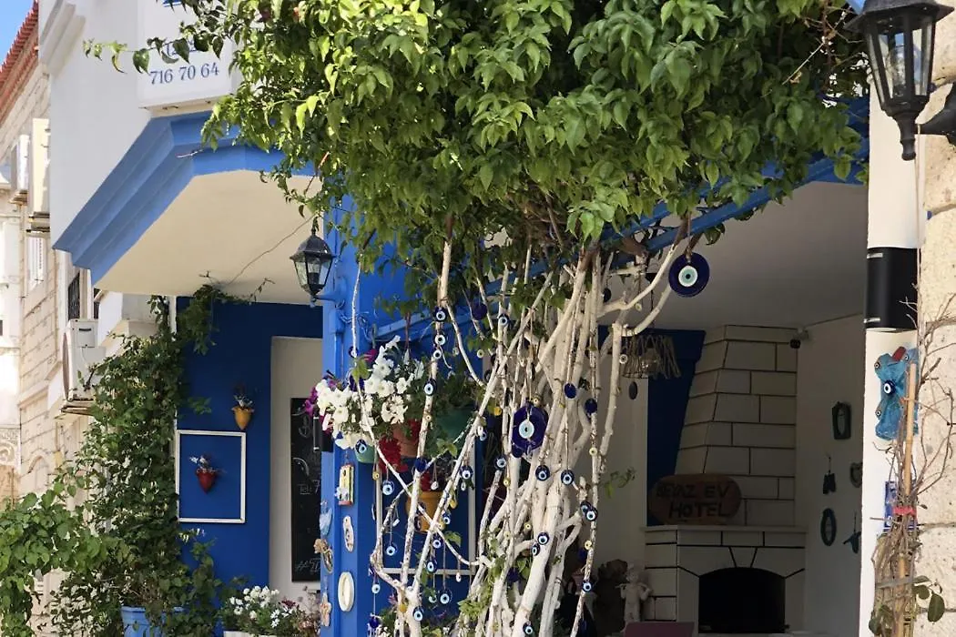 Konukevi Beyaz Ev Hotel Alaçatı