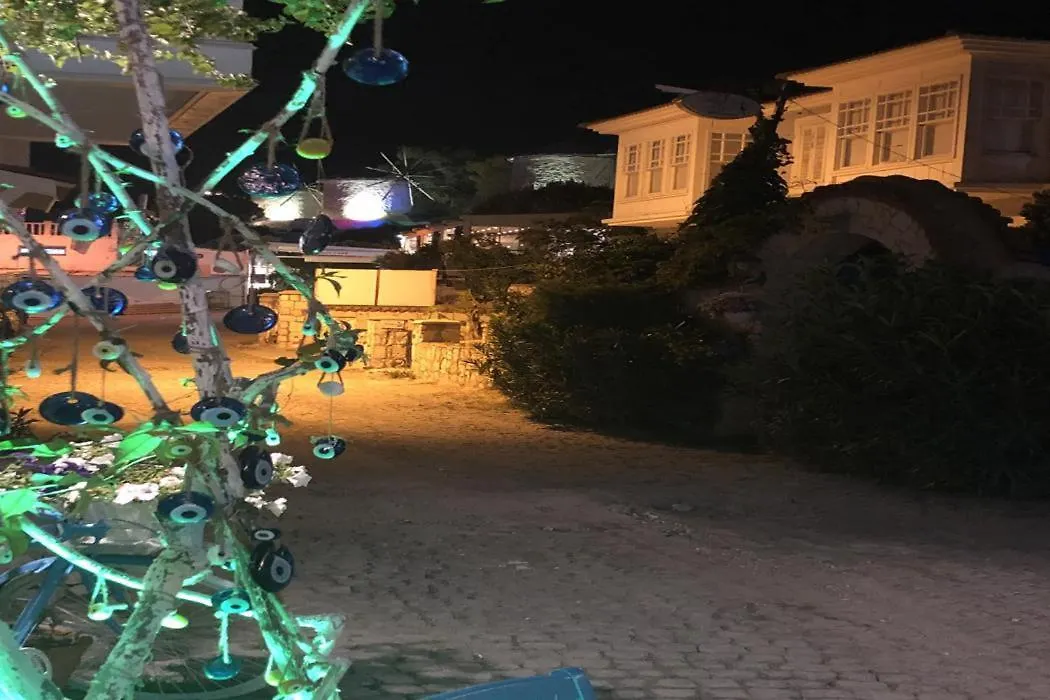 Beyaz Ev Hotel Alacati Guest house