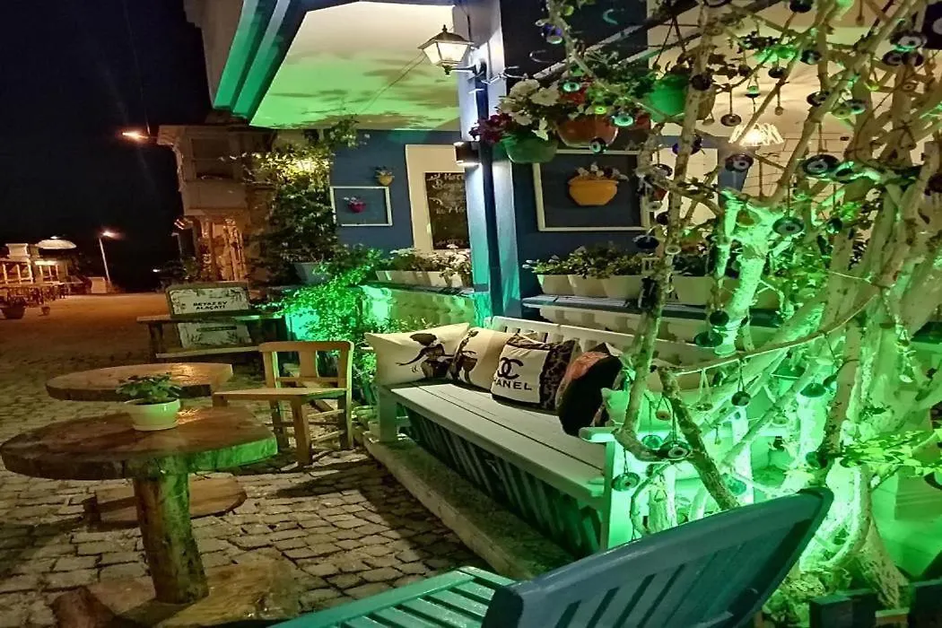 Guest house Beyaz Ev Hotel Alacati