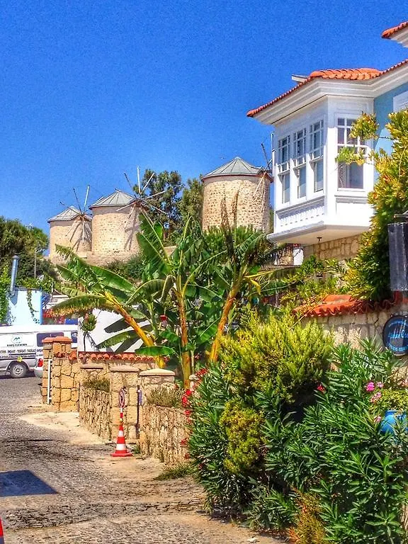 Beyaz Ev Hotel Alaçatı