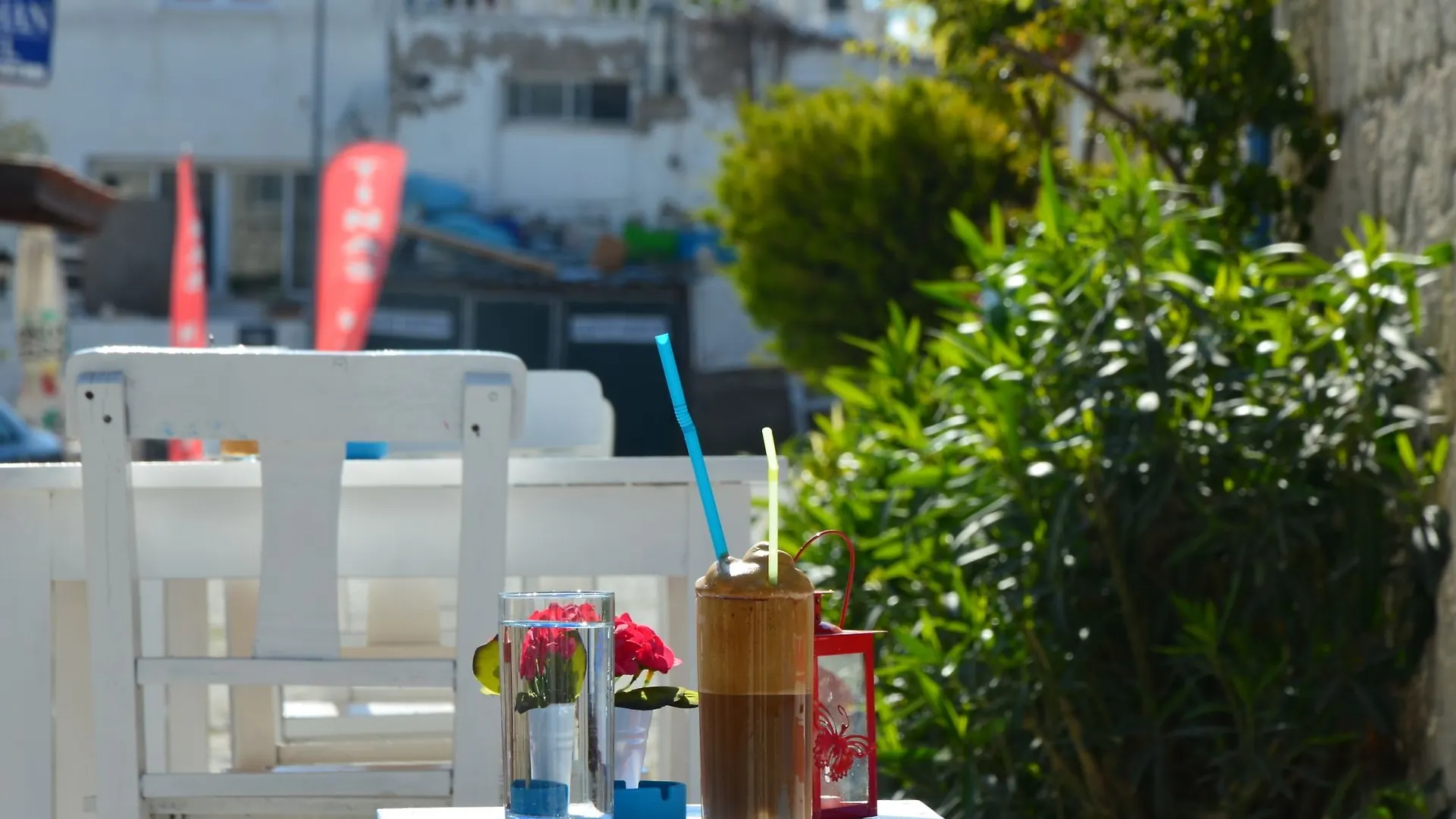 Beyaz Ev Hotel Alaçatı Konukevi