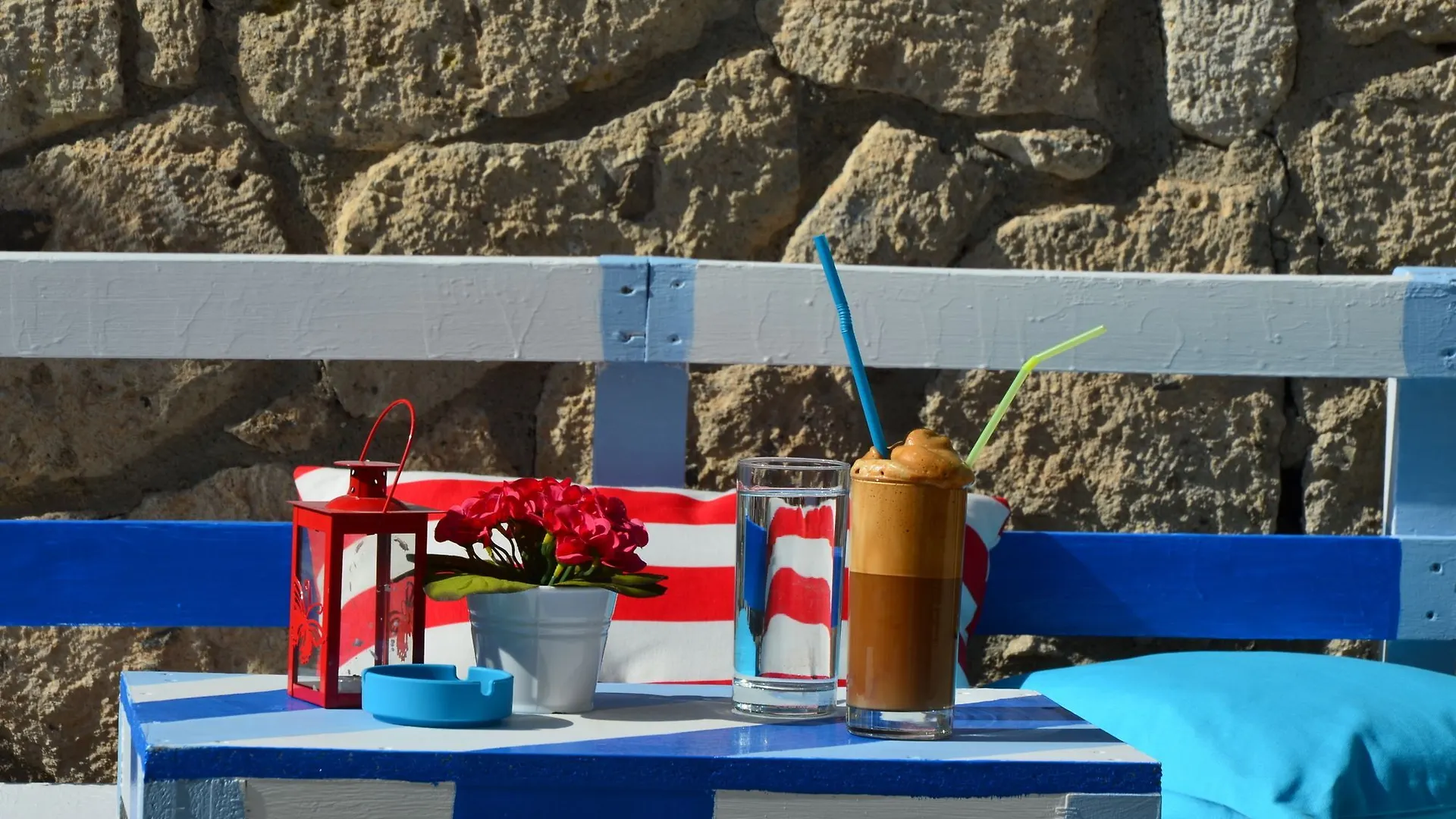 Beyaz Ev Hotel Alaçatı 3*,